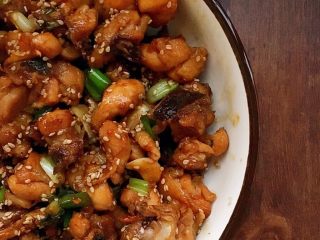 10、干煸鸡,如果能放点儿红辣椒更好吃