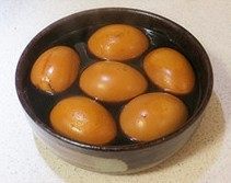 7、啤酒卤蛋,卤好的鸡蛋浸泡一个晚上，第二天就可以吃了。