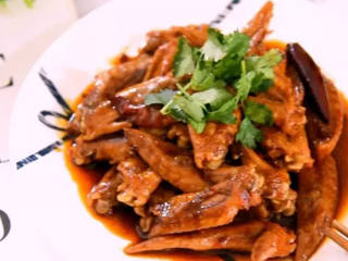 8、世界杯看球嘴馋的最好伴侣——下酒鸡尖,美味的下酒菜就完成啦~