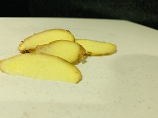 7、凉拌牛百叶,姜；