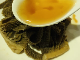 14、凉拌牛百叶,加芝麻油；