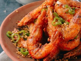 11、椒盐虾,下饭下酒都很适合哦。