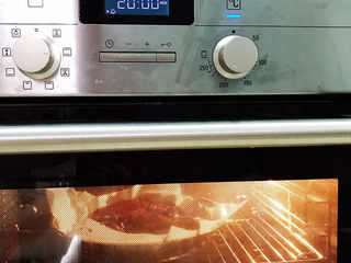 17、广式叉烧,200度，烤20分钟