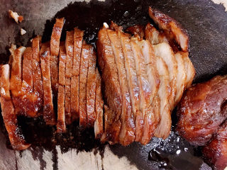 22、广式叉烧,稍微放凉一下切片