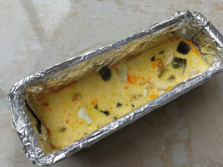 14、三色黄金蛋,蛋液完全凝固关火，取出模具