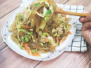 25、包菜炒粉条,近照