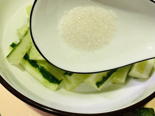 10、酸辣黄瓜条,加1勺白糖；