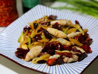 15、麻辣鲜香小鱿鱼,多上一张图片，嘻嘻。。。