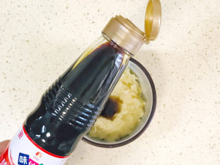 8、麻酱凉面,淋入生抽提鲜