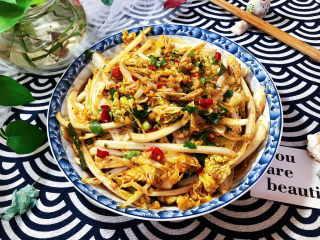 21、酸辣娃娃菜,成品