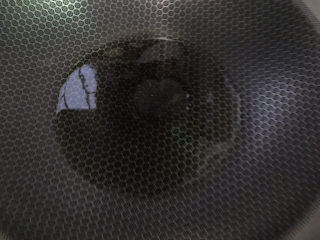 5、彩椒椒盐虾,热锅冷油