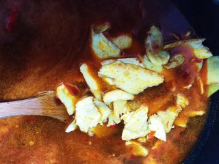 14、下酒神器:麻辣牛板筋,倒入没过食材的开水