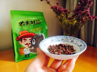 2、爽口开胃小凉菜 花椒油炝芹菜,主要食材：花椒