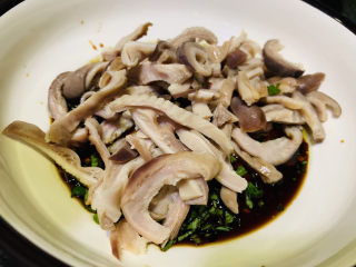 12、凉拌猪肚丝,加猪肚丝；