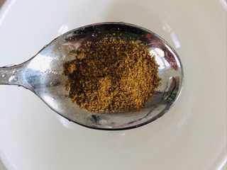 13、凉拌千张,半勺十三香~