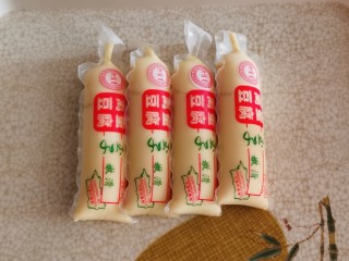 1、脆皮日本豆腐,日本豆腐备好