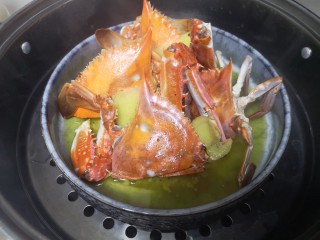 19、葱油蒸蟹,时间到揭盖