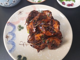 22、红烧虾,装盘