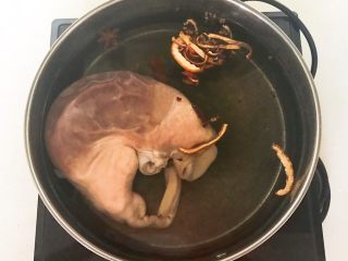 19、春节餐桌必备  芥末猪肚丝,加入所有干料