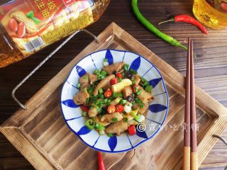 15、拍蒜豉香蒸大肠,完成。