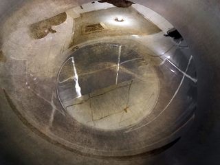 9、香芹胡萝卜辣椒炒鸡蛋,起油锅，热锅凉油