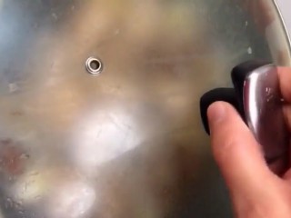 6、可乐排骨,盖盖煮二十五分钟