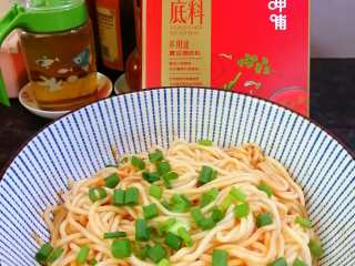 3、番茄酱拌面条,成品图