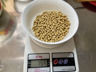 1、酱黄豆,干黄豆150g