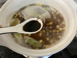 20、酱黄豆,一汤匙老抽