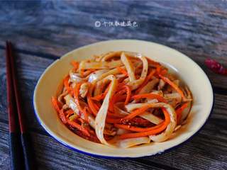 12、手撕杏鲍菇,它的味道很独特，明明是素食总是让我感觉在吃荤菜。 