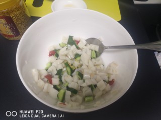 25、糖醋莲藕,加少许桂花一起拌均