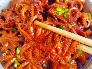 13、红烧章鱼,一口一个不过瘾！