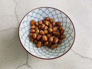 3、黄瓜拌腐竹,油炸花生米