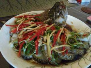 14、自创【清蒸开屏鲈鱼】,大功告成了。