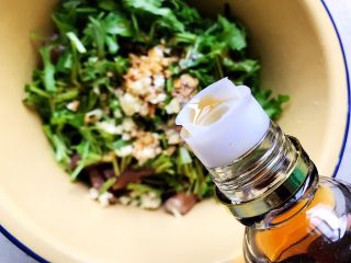 19、蒜蓉茄子芝麻菜,加少许香油