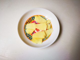 9、酒香麻麻泡菜,姜切片