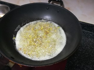 20、孔乙己爱吃的香酥茴豆,很多泡泡，没事的，本来就是这样的