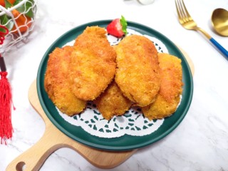 14、香酥炸鸡翅,宝贝一个人就吃了5个。