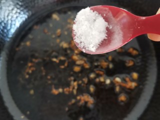 11、耗油西生菜,加半勺白糖