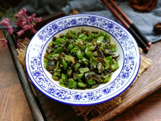 12、青椒拌皮蛋,成品图！