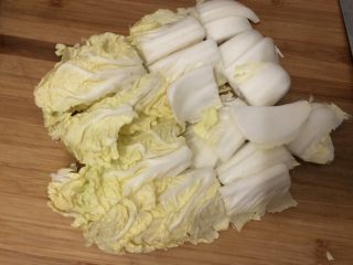 5、白菜豆腐汤,切小片