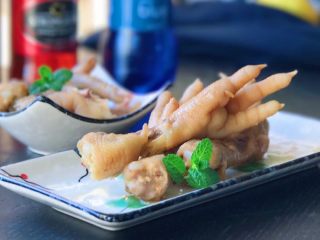 20、虾油卤鸡爪,整个抓起来啃更有味……????赶紧小酒咪起来????????????