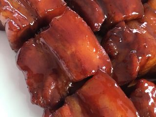 14、简易版红烧肉,40分钟左右，快没水份时收汁即可。
