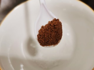 8、尖椒皮蛋,五香粉