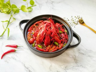 14、青花椒辣卤小龙虾,超级棒的下酒菜。