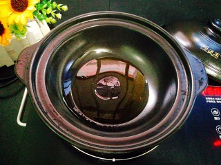 4、年夜饭--油焖皮皮虾,起油锅