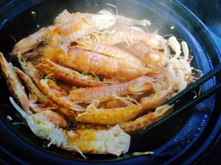 9、年夜饭--油焖皮皮虾,再次翻面，