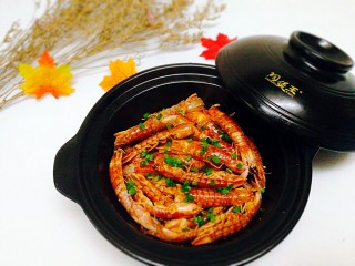 14、年夜饭--油焖皮皮虾,成品图