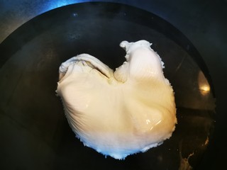 7、胡椒猪肚鸡,烫一下迅速捞起来