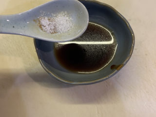 15、韭菜炒豆腐,半勺盐，糖